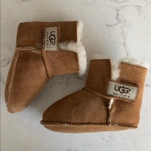 Infant Uggs Size M